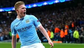 Manchester City hat zum ersten Mal die beiden besten Premier-League-Trophäen gewonnen